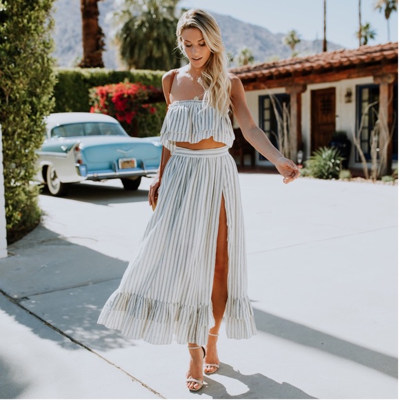 Vici Dresses & Skirts - NWOT Striped Maxi Skirt with Slit